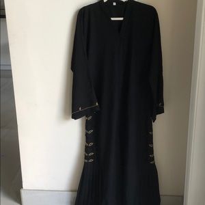 Black abaya size 54 (medium)